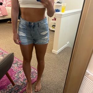Aeropostale Mom short size 4